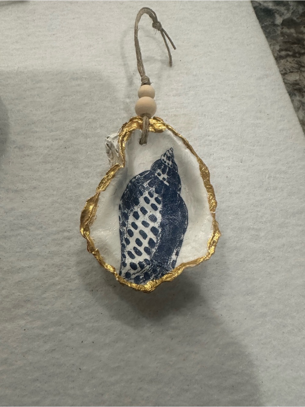 Coastal Shell Hanging Accent with Gold Trim - Blue/White